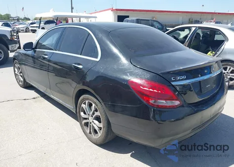 2016 Mercedes-Benz C 300 4Matic/Luxury 4Matic/Sport 4Matic from USA, damaged, VIN 55SWF4KB9GU138502